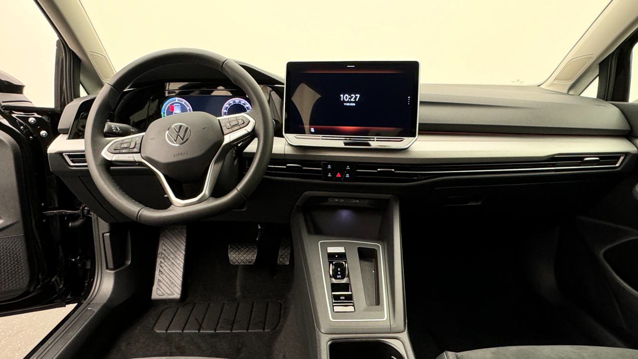 VW<br>Golf VIII 1.5 TSI PHEV Style