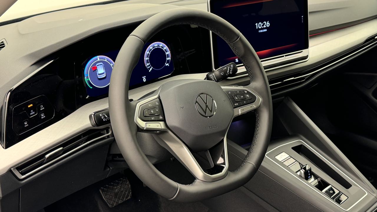 VW<br>Golf VIII 1.5 TSI PHEV Style