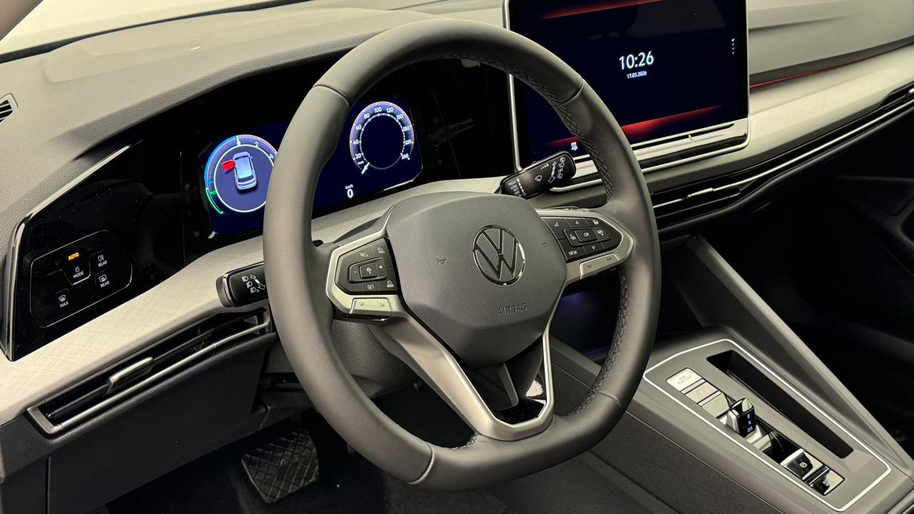 VW<br>Golf VIII 1.5 TSI PHEV Style