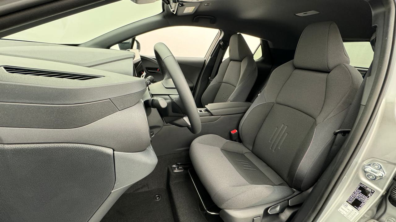 Toyota<br>C-HR 1.8 HSD CVT Sport