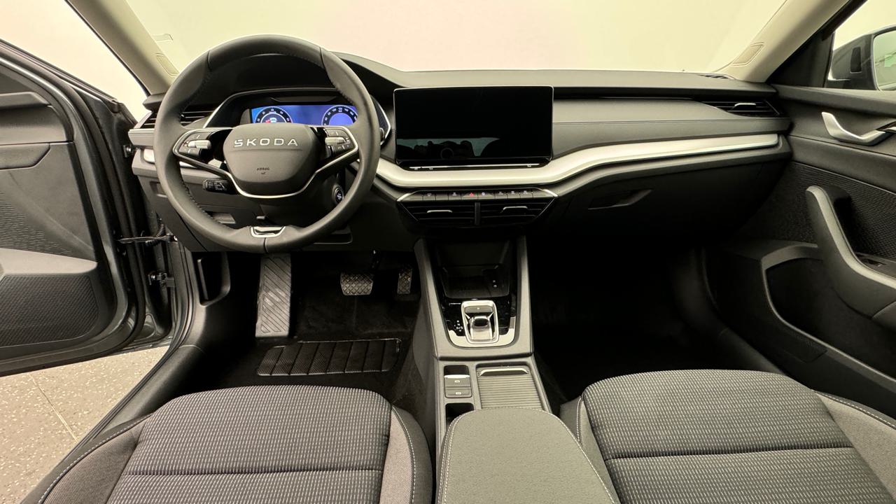 Skoda<br>Octavia Combi 1.5 TSI mHEV DSG Selection