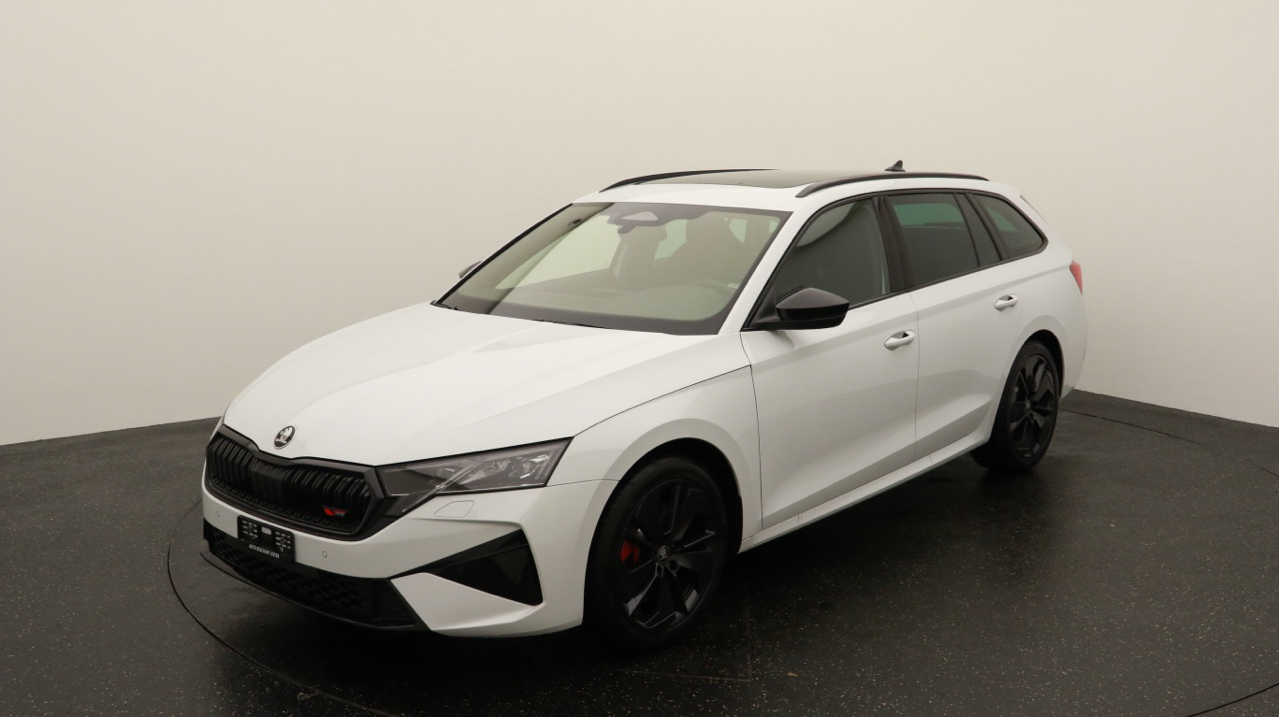 Skoda<br>Octavia Combi 2.0 TSI DSG RS