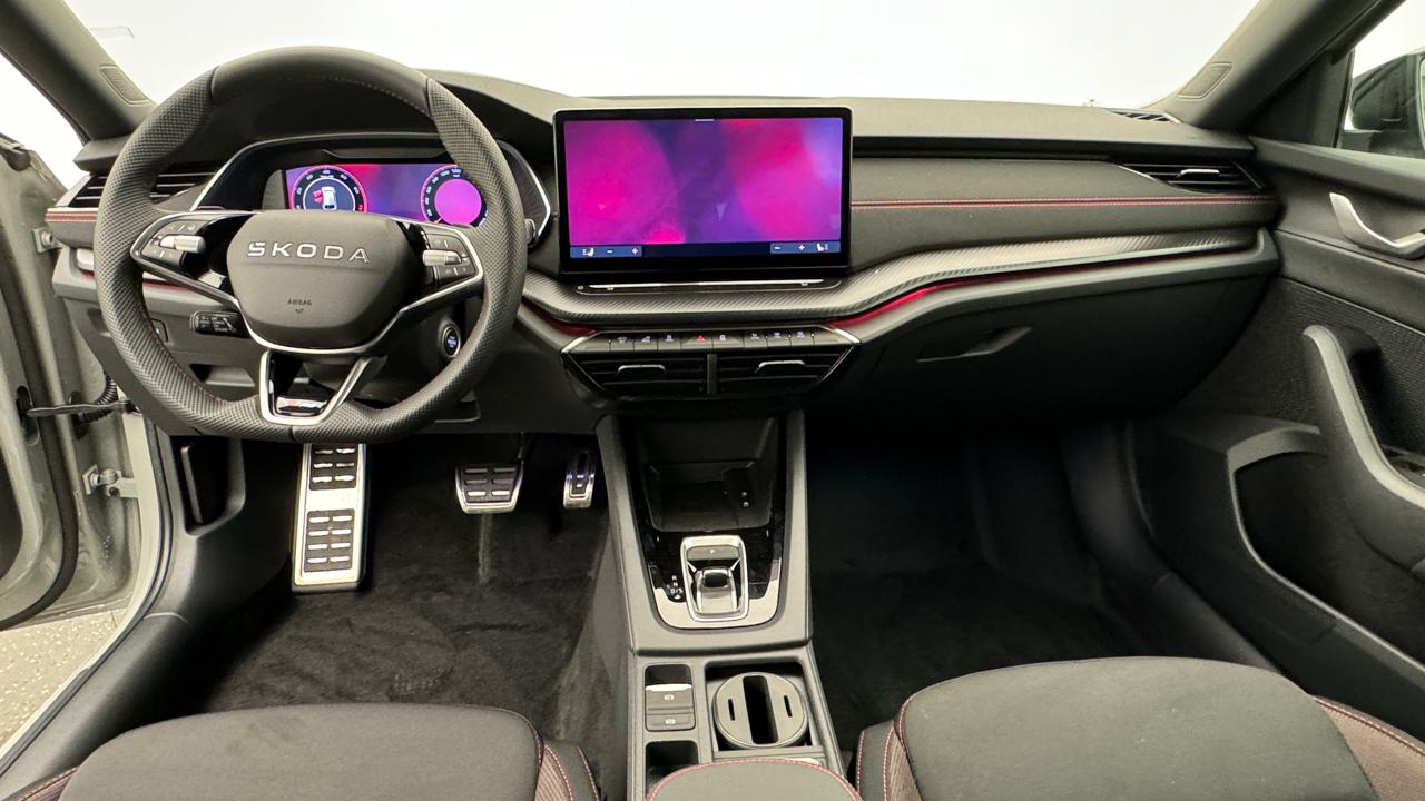 Skoda<br>Octavia Combi 2.0 TSI DSG RS