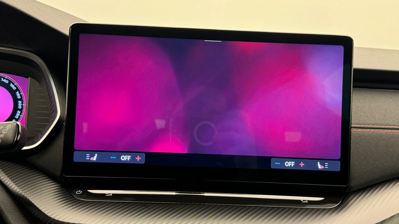 Skoda<br>Octavia Combi 2.0 TSI DSG RS