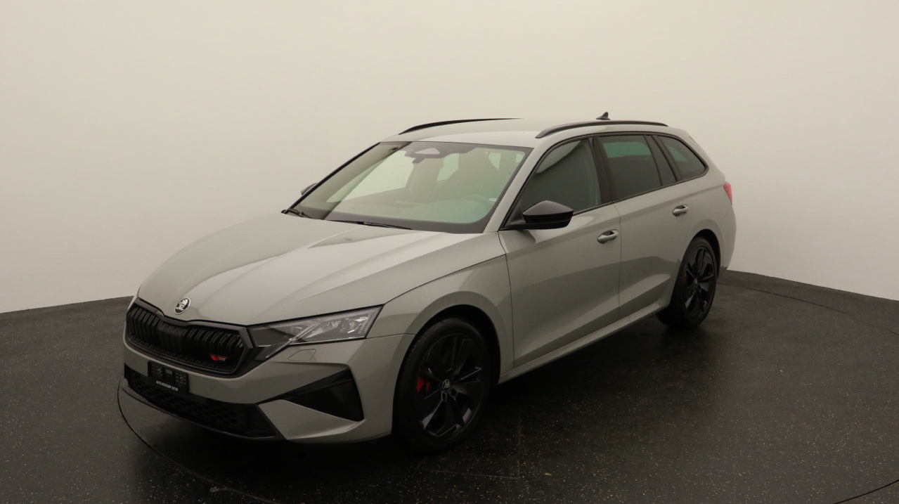 Skoda<br>Octavia Combi 2.0 TSI DSG RS