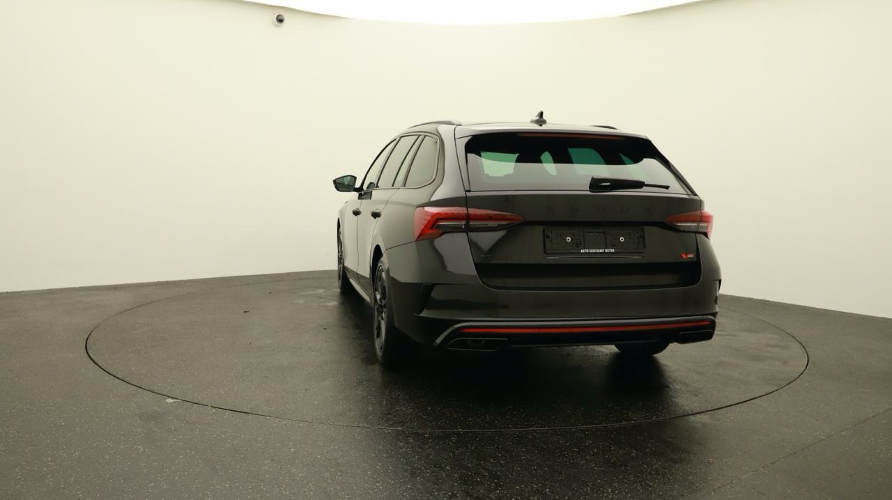 Skoda<br>Octavia Combi 2.0 TSI DSG RS