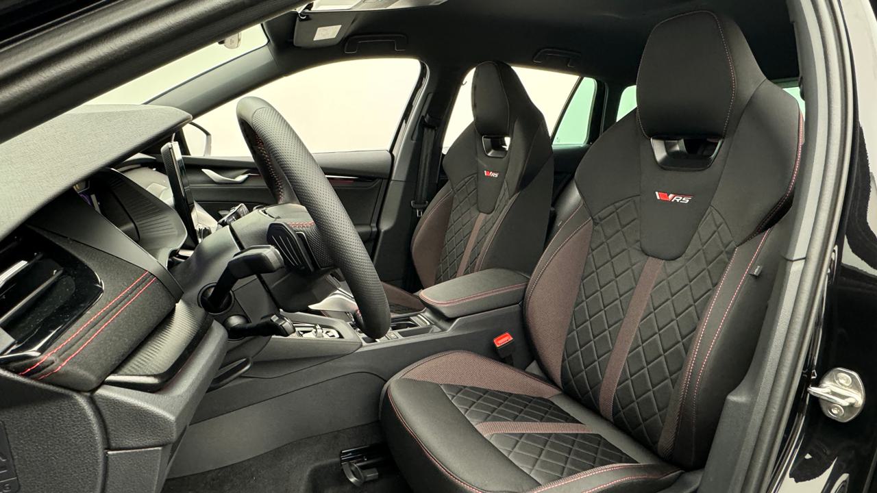 Skoda<br>Octavia Combi 2.0 TSI DSG RS