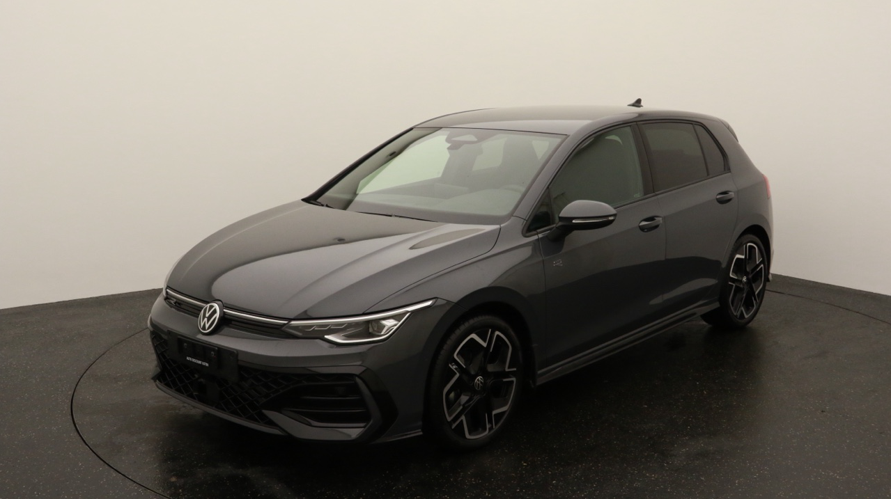 VW<br>Golf VIII 1.5 e TSI mHEV R-Line DSG
