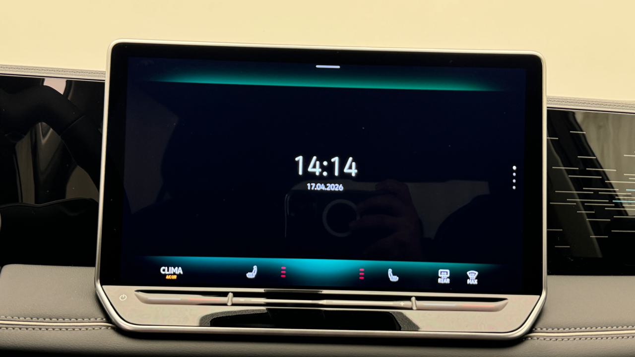 VW<br>Tiguan 2.0 TDI SCR Elegance 4Motion DSG