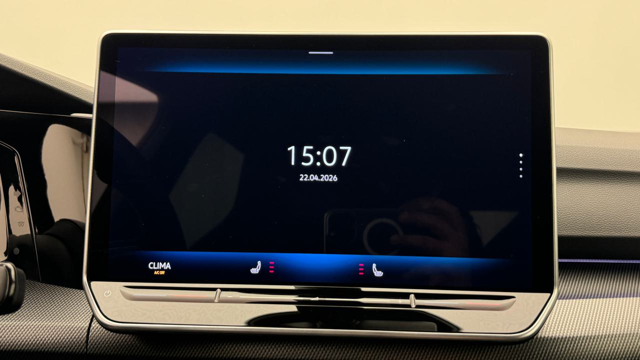 VW<br>Golf VIII 2.0 TSI R-Line DSG 4 Motion