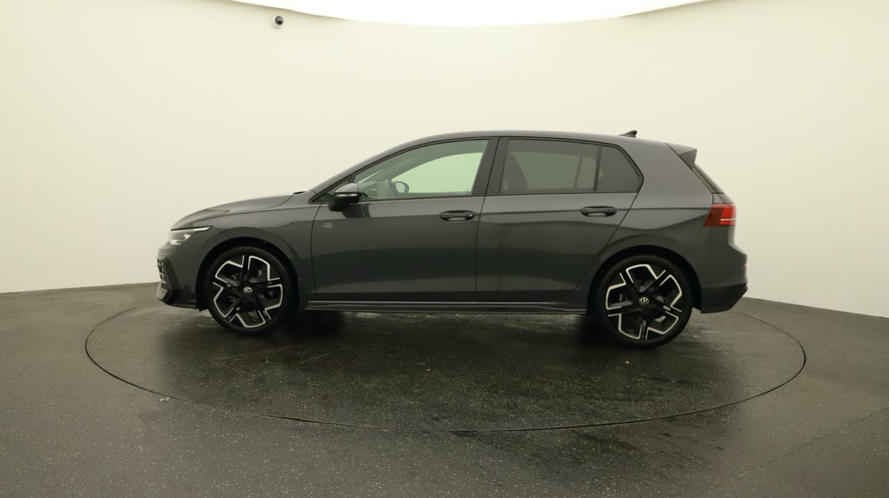 VW<br>Golf VIII 2.0 TSI R-Line DSG 4 Motion