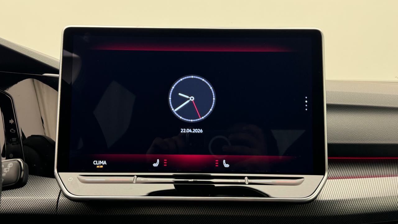 VW<br>Golf VIII 2.0 TSI R-Line DSG 4 Motion