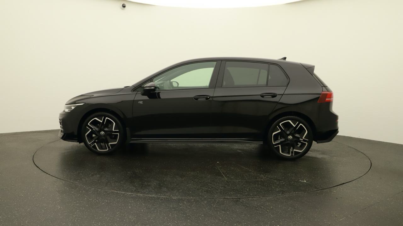 VW<br>Golf VIII 2.0 TSI R-Line DSG 4 Motion