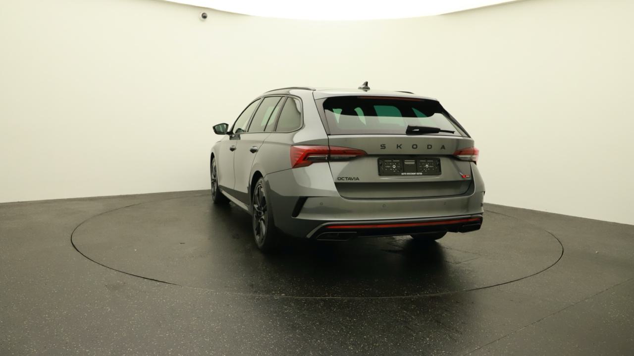 Skoda<br>Octavia Combi 2.0 TSI DSG RS