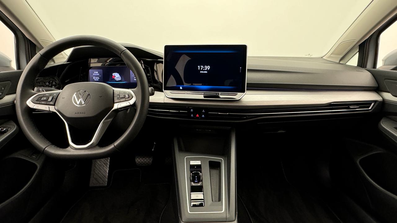 VW<br>Golf VIII 1.5 TSI PHEV Style