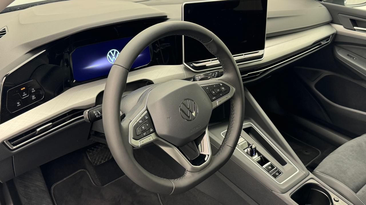 VW<br>Golf VIII 1.5 TSI PHEV Style