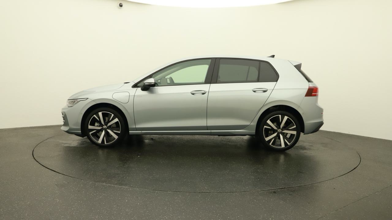 VW<br>Golf VIII 1.5 TSI PHEV Style