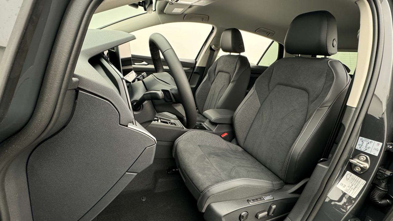VW<br>Golf VIII 1.5 TSI PHEV Limited