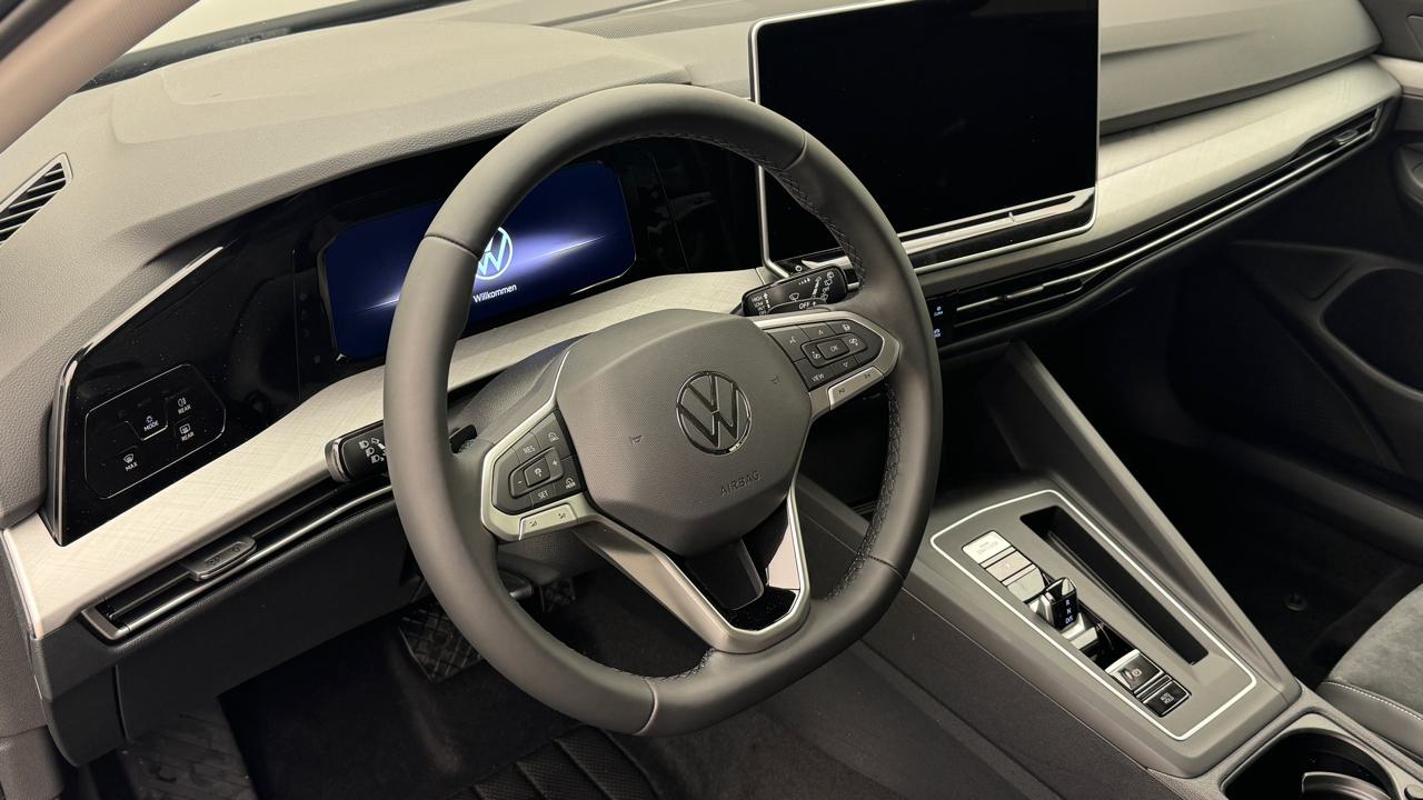 VW<br>Golf VIII 1.5 TSI PHEV Style