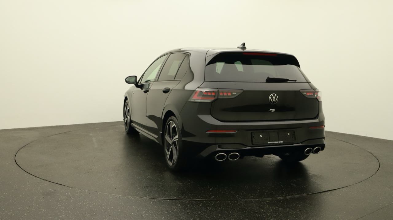 VW<br>Golf VIII 2.0 TSI R DSG 4 Motion