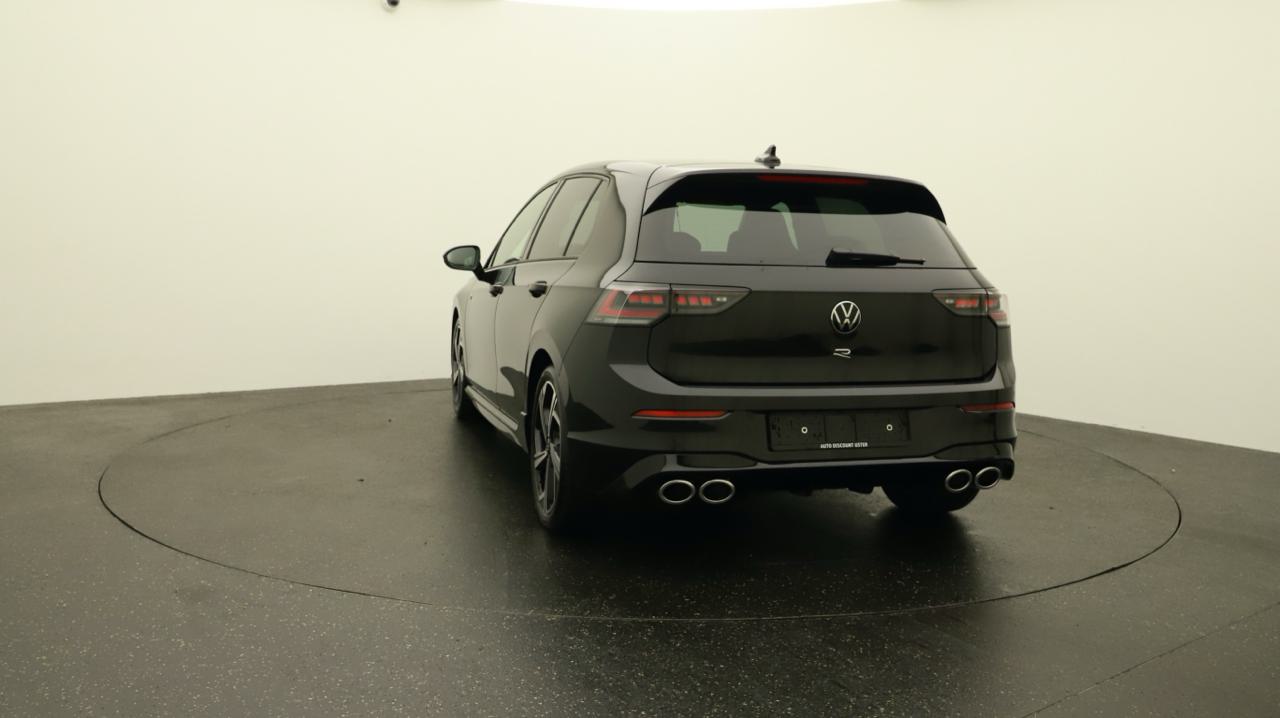 VW<br>Golf VIII 2.0 TSI R DSG 4 Motion