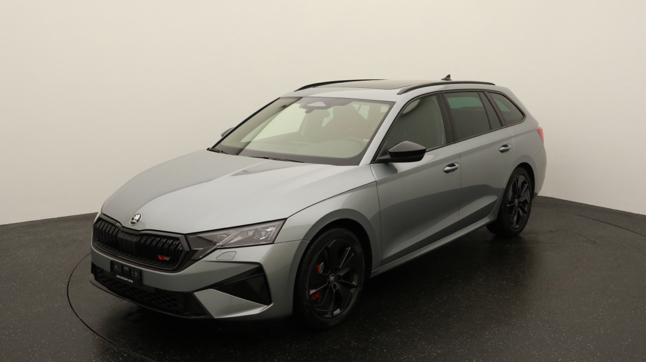 Skoda<br>Octavia Combi 2.0 TSI DSG RS