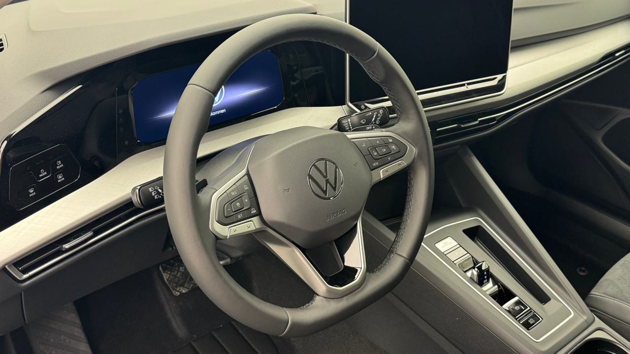 VW<br>Golf VIII 1.5 TSI PHEV Style