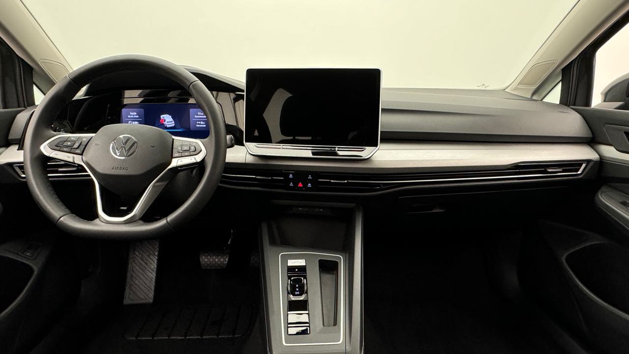 VW<br>Golf VIII 1.5 TSI PHEV Style