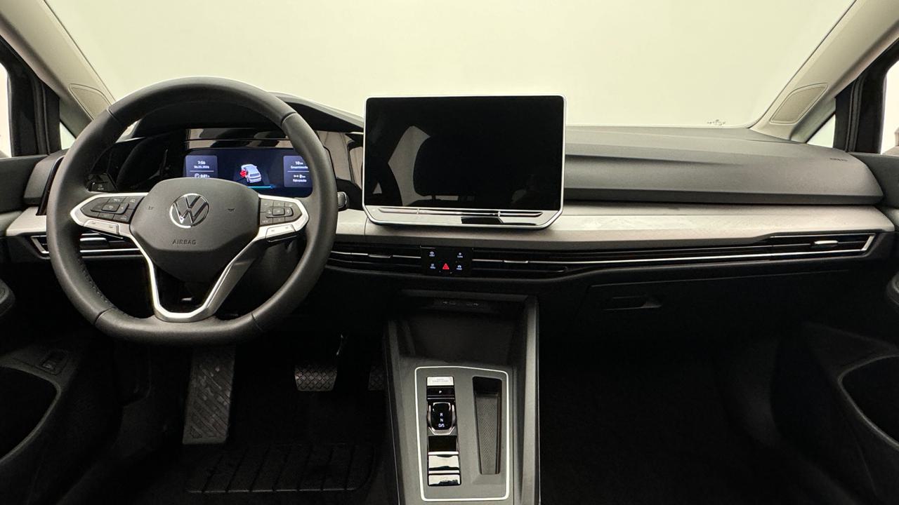 VW<br>Golf VIII 1.5 TSI PHEV Style
