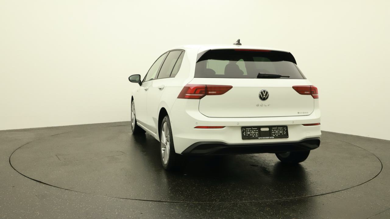 VW<br>Golf VIII 1.5 TSI PHEV Style