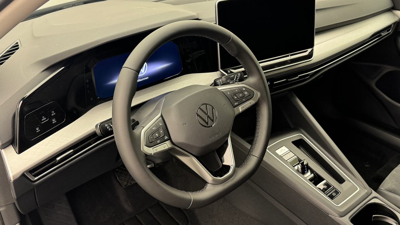 VW<br>Golf VIII 1.5 TSI PHEV Style