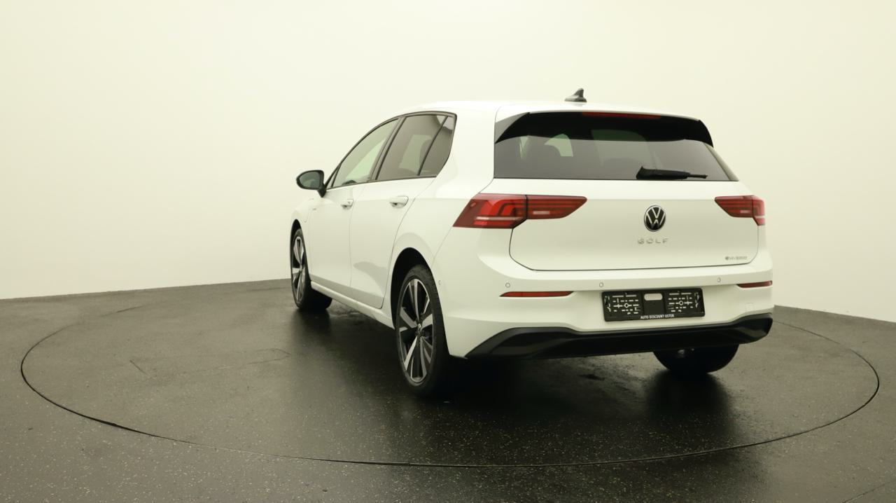 VW<br>Golf VIII 1.5 TSI PHEV Style