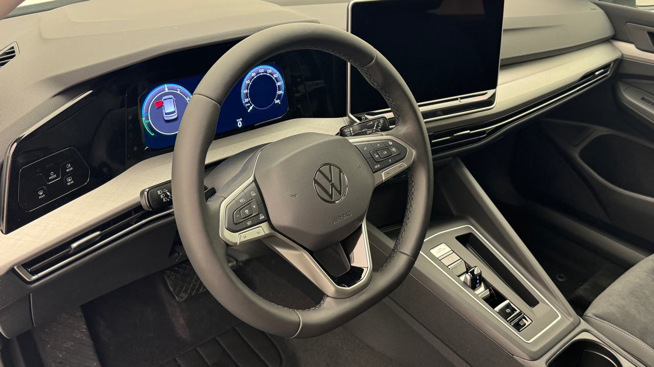 VW<br>Golf VIII 1.5 TSI PHEV Style