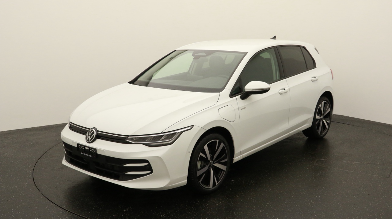 VW<br>Golf VIII 1.5 TSI PHEV Style