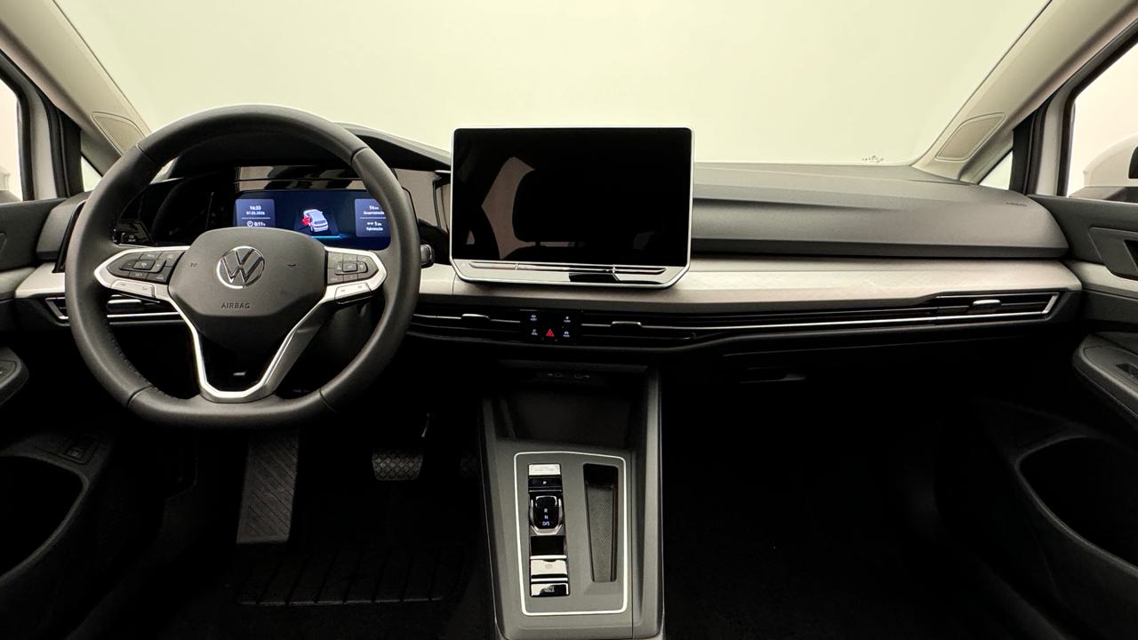 VW<br>Golf VIII 1.5 TSI PHEV Style