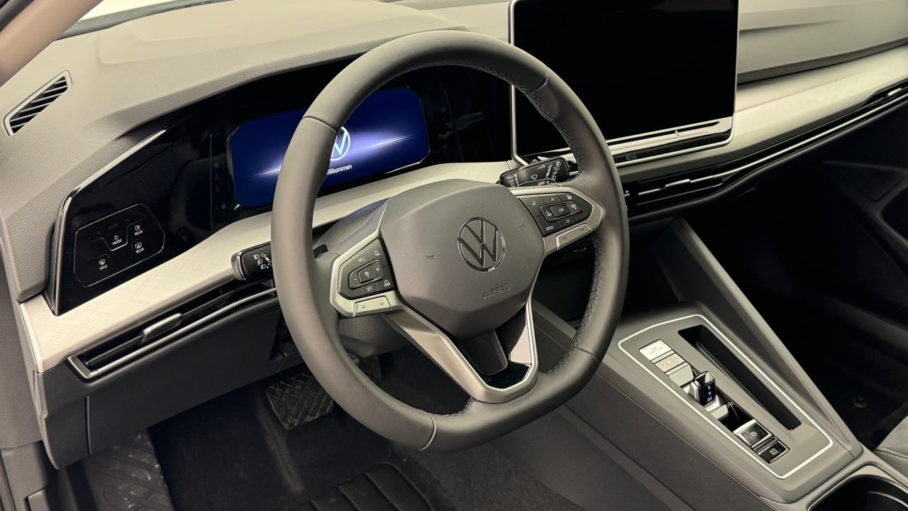 VW<br>Golf VIII 1.5 TSI PHEV Style