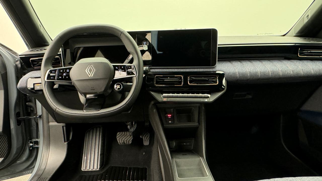 Renault<br>R4 E-Tech Comfort Range 52 kWh Techno