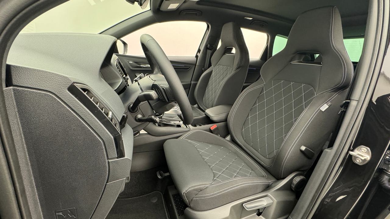 Skoda<br>Karoq 1.5 TSI SportLine DSG