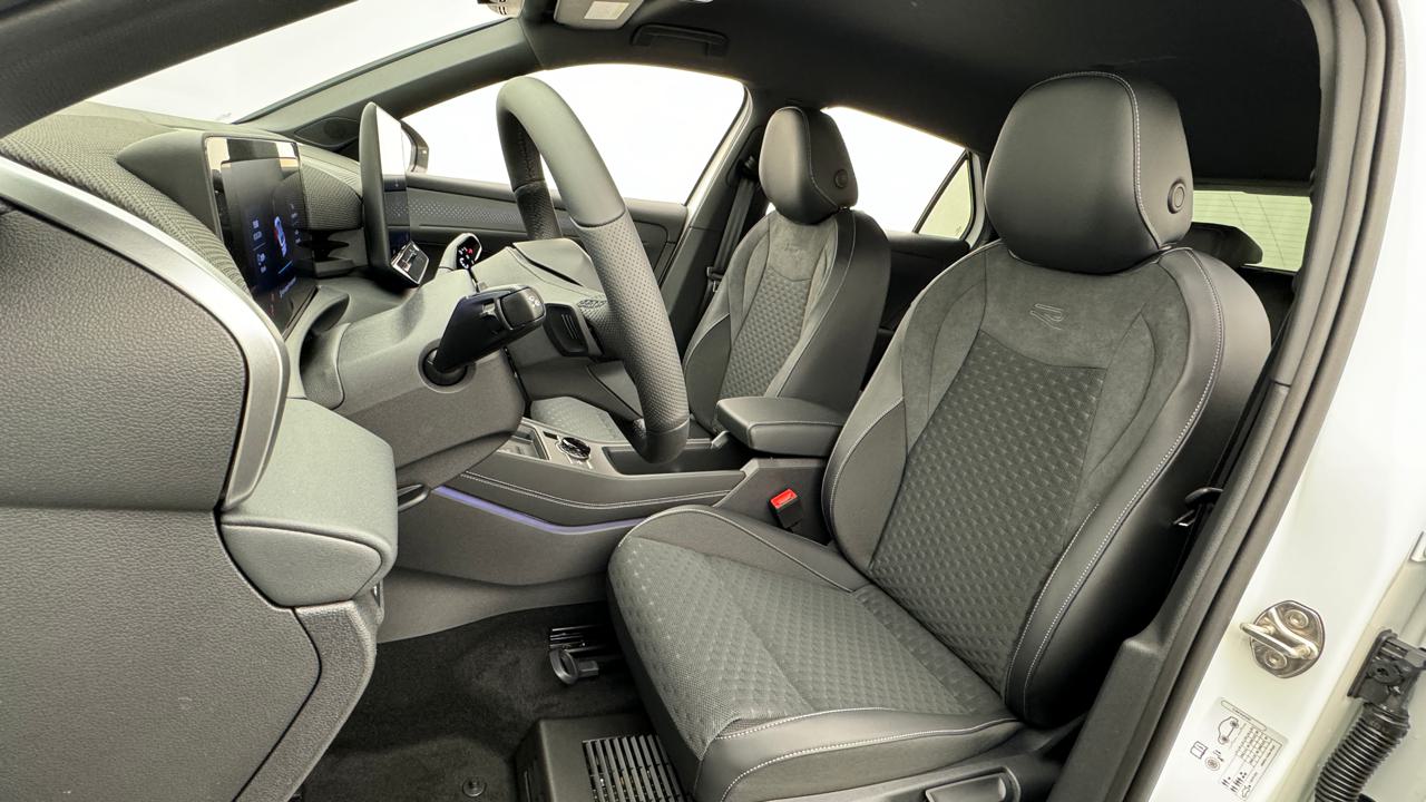 VW<br>T-Roc 1.5 eTSI mHEV R-Line DSG