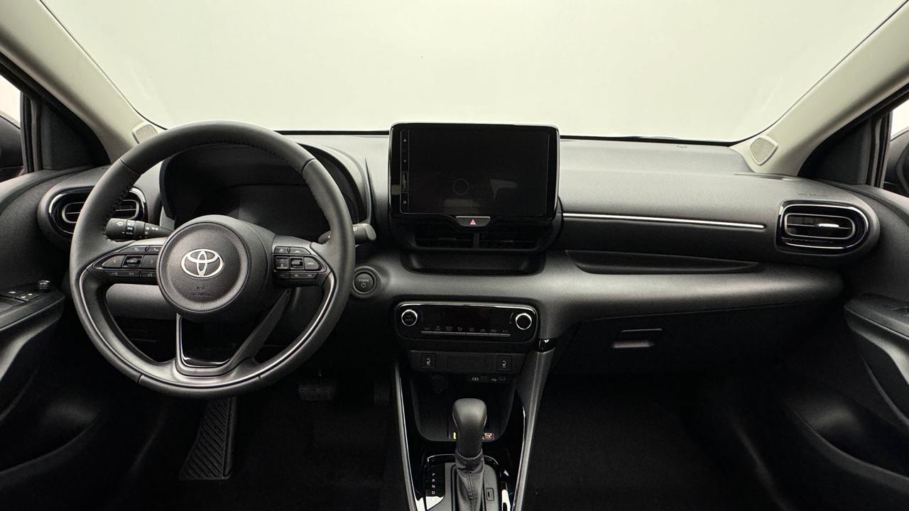 Toyota<br>Yaris 1.5 Sport e-CVT