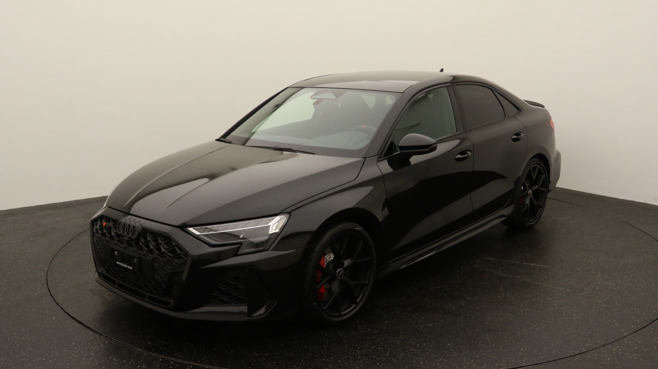 Audi<br>RS3 Limousine 2.5 TSI quattro S-tronic