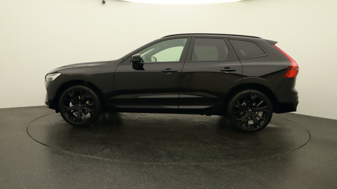 Volvo<br>XC60 B5 Benzin Mild Hybrid AWD Black Edition