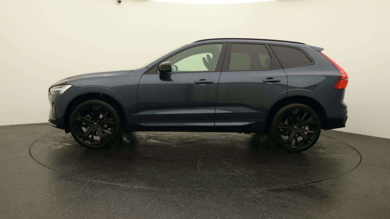 Volvo<br>XC60 B5 Benzin Mild Hybrid AWD Black Edition