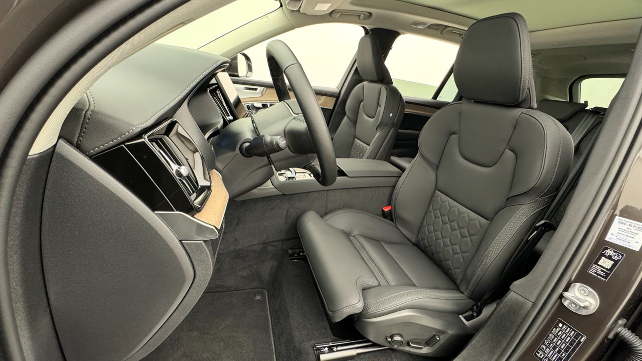 Volvo<br>XC90 T8 eAWD PluginHybrid Plus Bright Geartronic