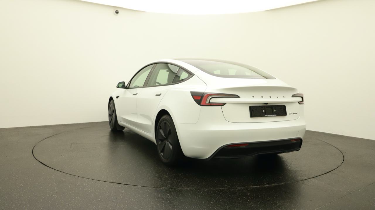Tesla<br>Model 3 Long Range Dual Motor AWD