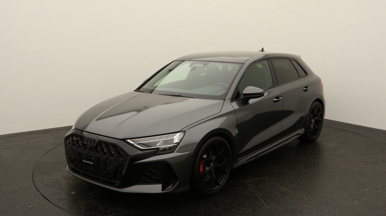Audi<br>RS3 Sportback 2.5 TSI quattro S-tronic