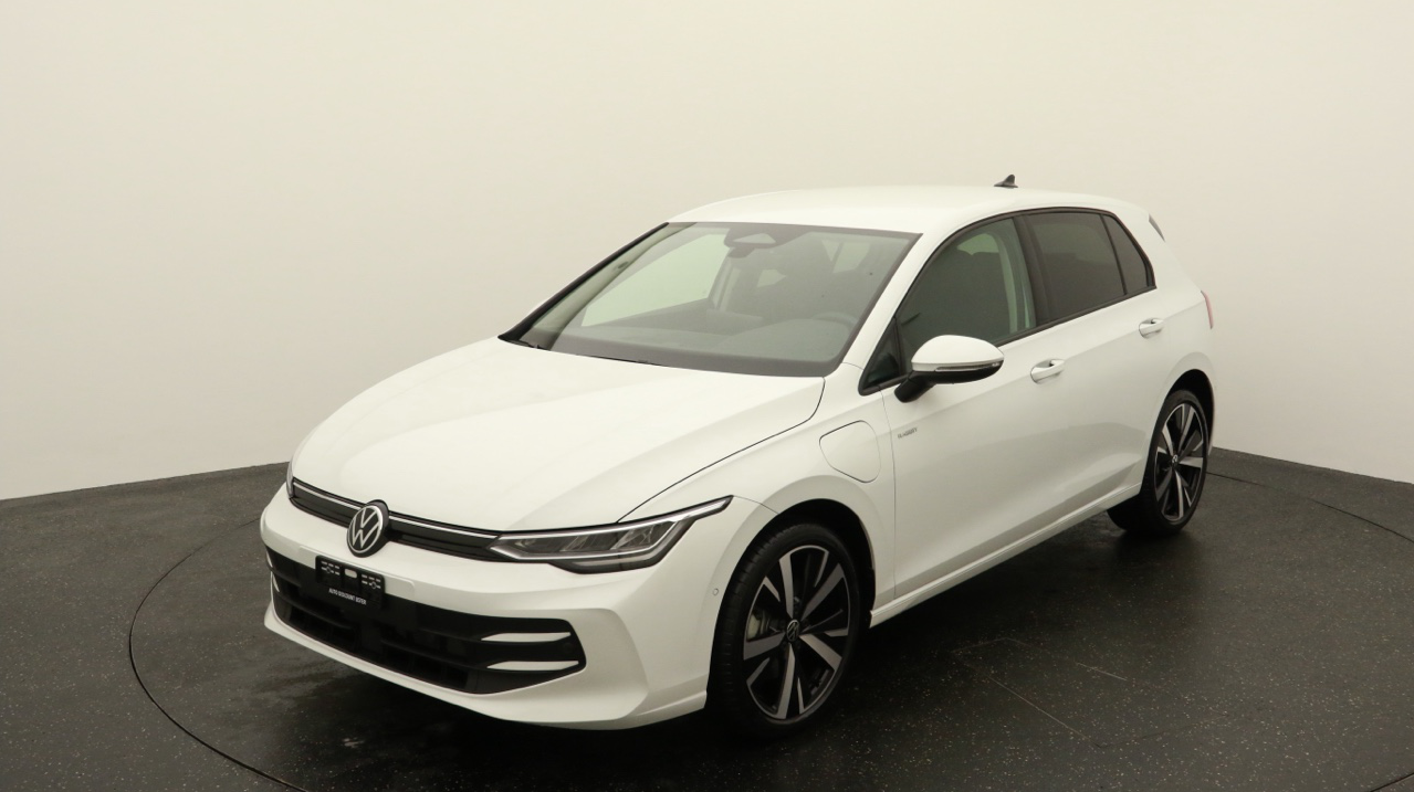 VW<br>Golf VIII 1.5 TSI PHEV Limited