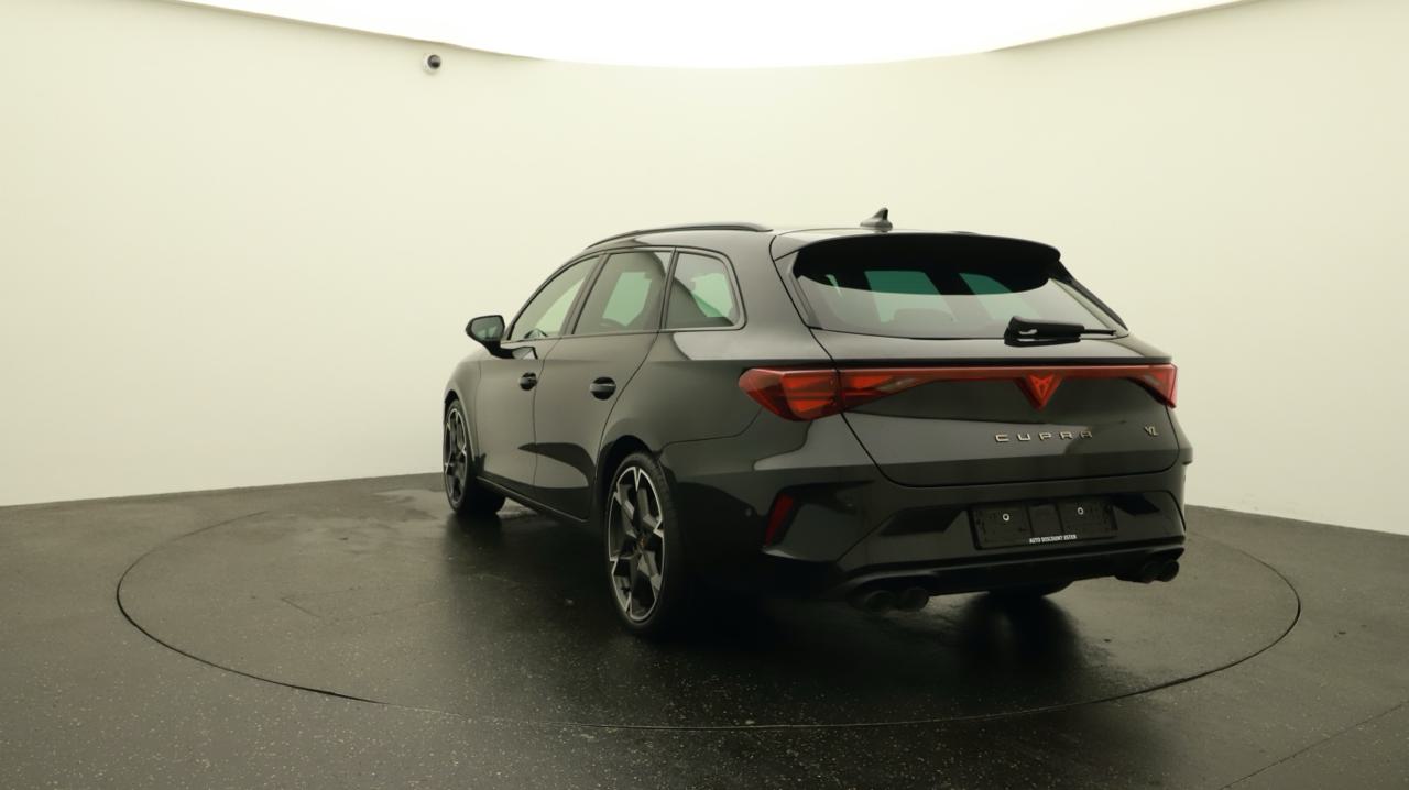 Cupra<br>LEON ST 2.0 TSI VZ DSG 4Drive