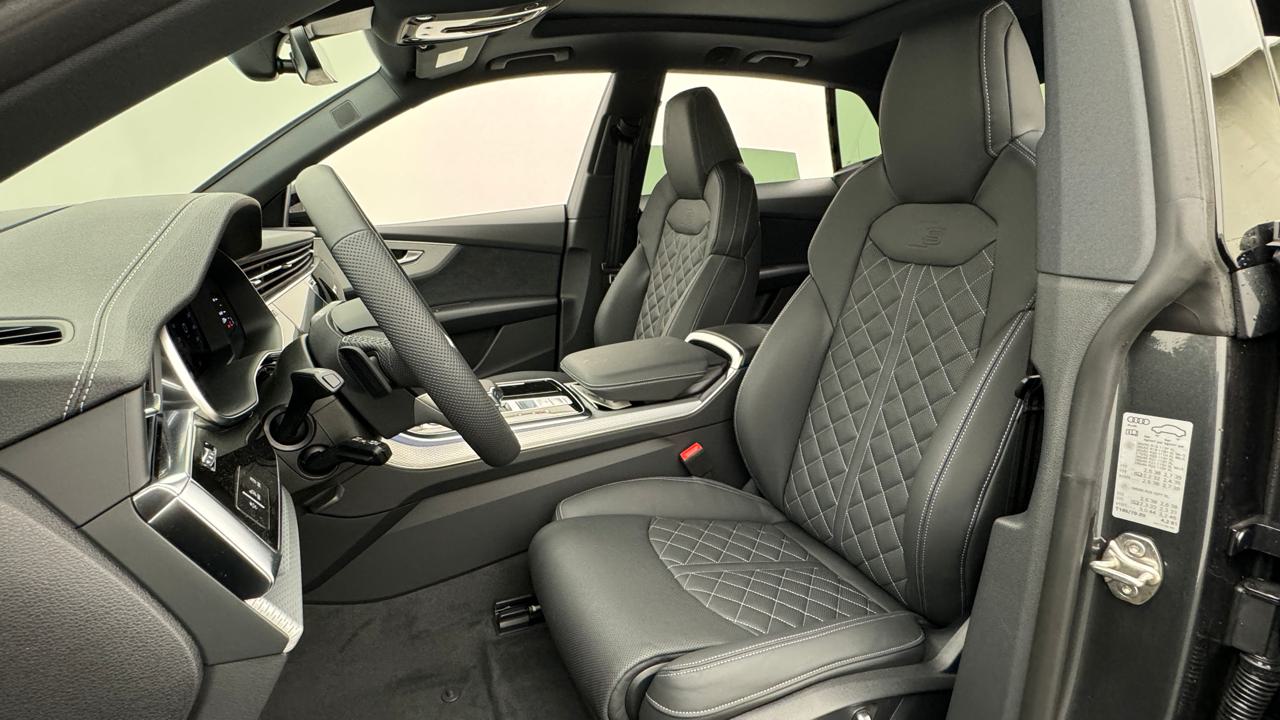 Audi<br>Q8 SUV TDI quattro 210 kW S line