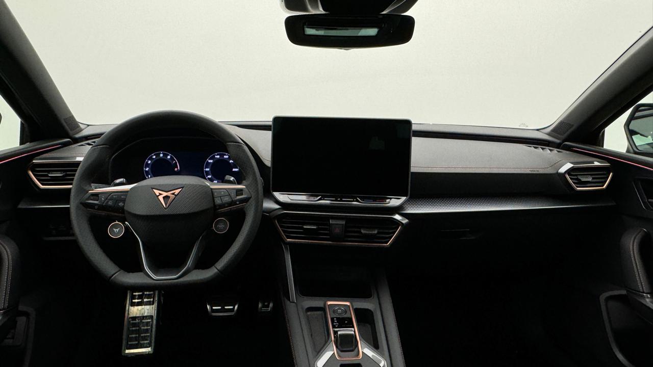Cupra<br>LEON ST 2.0 TSI VZ DSG 4Drive